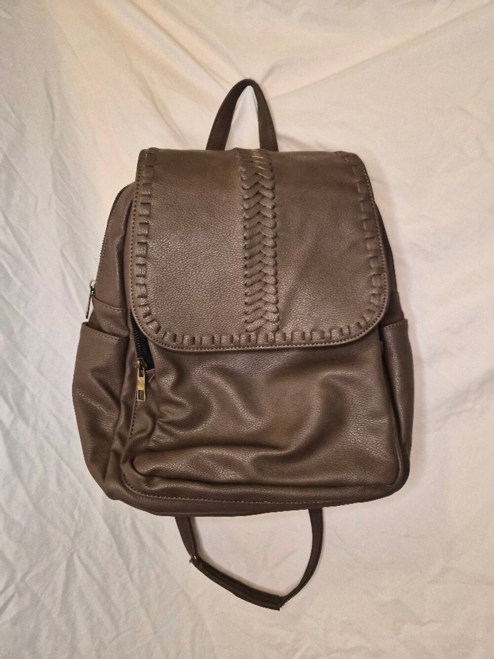 Revive VTG Style Taupe Vegan Leather Backpack Braided Whipstitch Flap Paisley